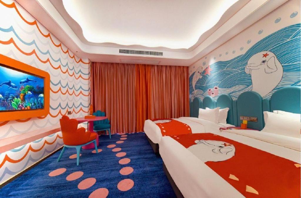 Dolphin Bay Hotel Кунмин Екстериор снимка