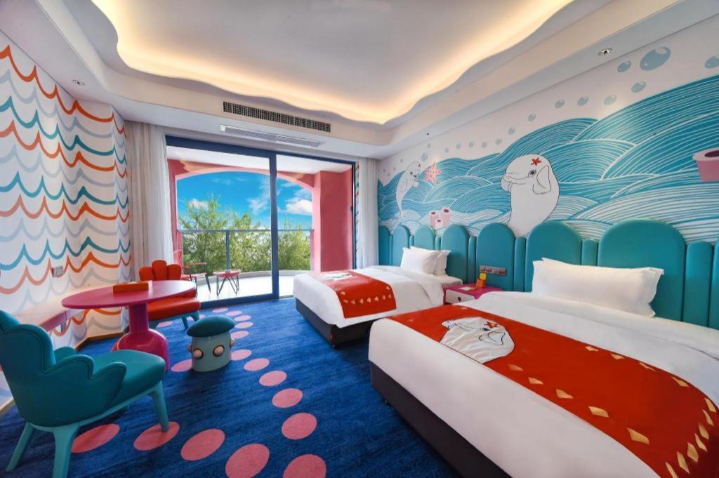 Dolphin Bay Hotel Кунмин Екстериор снимка